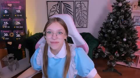 layriantavee online show from 11, 1, 2025