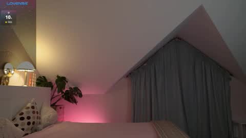 Snapshot of lazy_pepsi chatting on 19, 11, 2025 Pansy online show from 19, 11, 2025