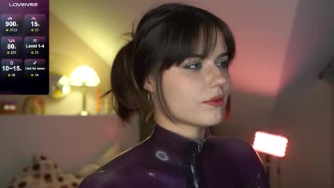 Snapshot of lazy_pepsi chatting on 24, 11, 2025 Pansy online show from 24, 11, 2025