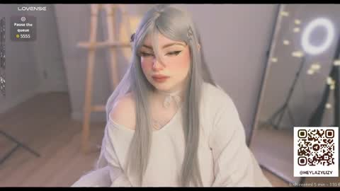 Snapshot of lazylizy chatting on 30, 5, 2026 lazy girl Lizzy online show from 30, 5, 2026