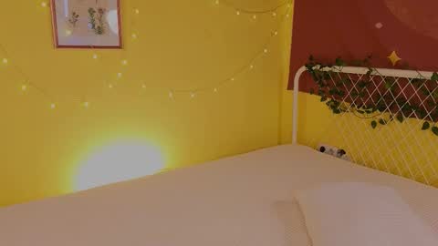 Snapshot of lea_belle_ chatting on 7, 11, 2025 Lea online show from 7, 11, 2025