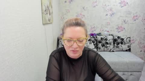Snapshot of lea_fruit chatting on 12, 1, 2025 Lea online show from 12, 1, 2025