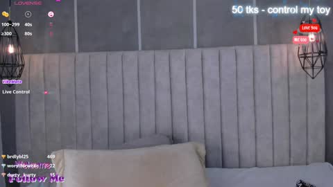 Snapshot of lea_gray chatting on 7, 2, 2025 online show from 7, 2, 2025