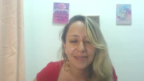 leah_susman online show from 27, 2, 2025