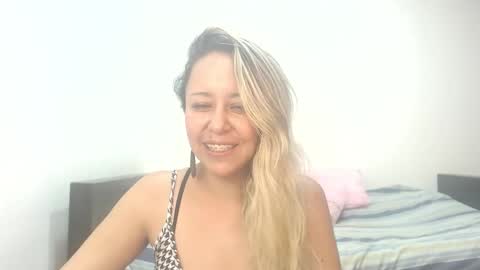 leah_susman online show from 24, 10, 2025