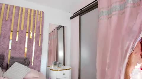 Leah  online show from 19, 2, 2025