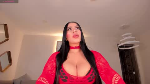 leahlombardi_ online show from 11, 11, 2025