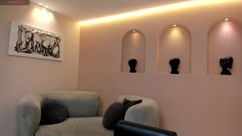 leahnovac online show from 29, 10, 2025