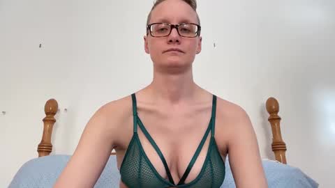 Lee online show from 24, 2, 2025