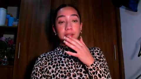 leanaalhub online show from 29, 11, 2025