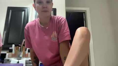 leanneluxecouple online show from 21, 10, 2025