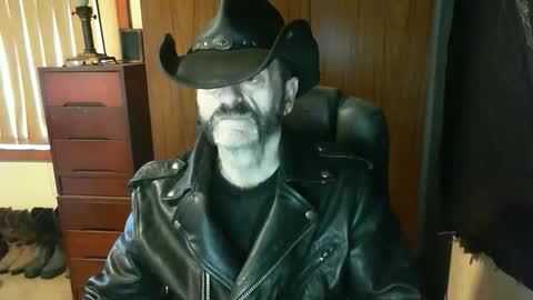 leathergreaser online show from 4, 11, 2025