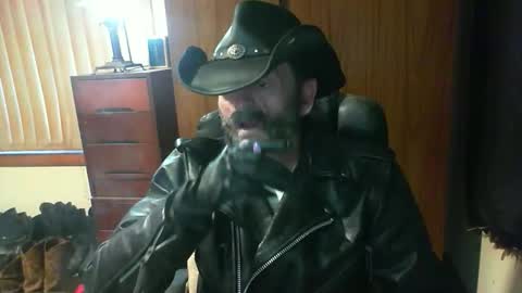 Snapshot of leathergreaser chatting on 6, 6, 2026 leathergreaser online show from 6, 6, 2026