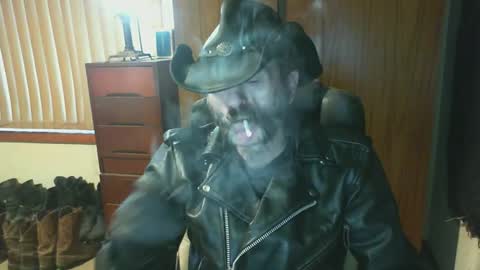 Snapshot of leathergreaser chatting on 15, 6, 2026 leathergreaser online show from 15, 6, 2026