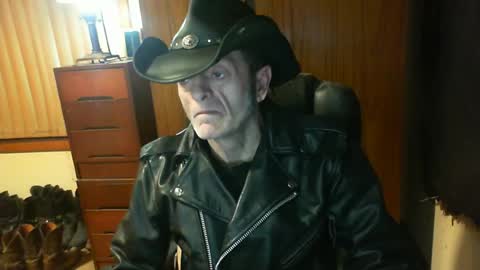 Snapshot of leathergreaser chatting on 20, 7, 2026 leathergreaser online show from 20, 7, 2026
