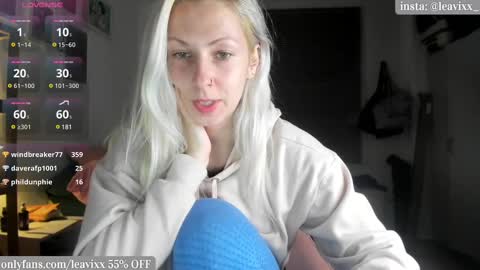 LeaVixx online show from 3, 3, 2025