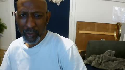 Snapshot of leeguy_hugedick chatting on 18, 7, 2026 Ebony DeafGuy online show from 18, 7, 2026