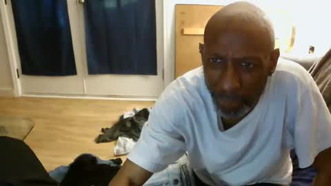 Snapshot of leeguy_hugedick chatting on 18, 7, 2026 Ebony DeafGuy online show from 18, 7, 2026