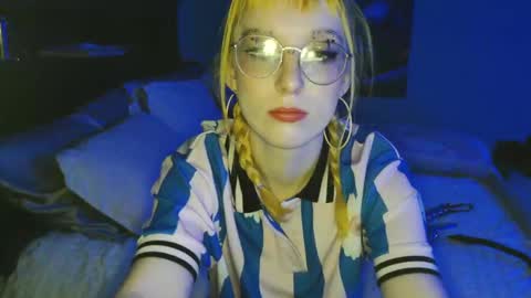 Snapshot of leeloo827944 chatting on 26, 1, 2025 alleycat online show from 26, 1, 2025