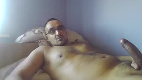 Snapshot of leemo2021 chatting on 2, 1, 2025 leemo2021 online show from 2, 1, 2025