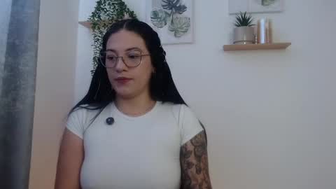 Snapshot of leena_rosee chatting on 30, 5, 2026 leena_rosee online show from 30, 5, 2026