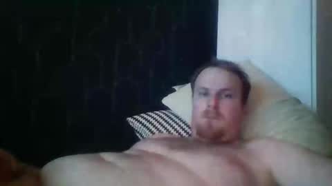 Snapshot of leeuwarder12 chatting on 17, 11, 2025 leeuwarder12 online show from 17, 11, 2025