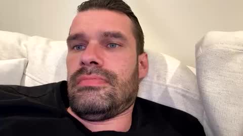 Snapshot of leexxx_69 chatting on 12, 11, 2025 leexxx_69 online show from 12, 11, 2025