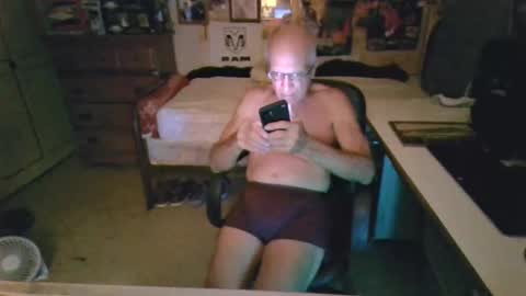 Snapshot of leezamm1132 chatting on 5, 5, 2026 leezamm1132 online show from 5, 5, 2026