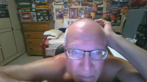 Snapshot of leezamm1132 chatting on 27, 5, 2026 leezamm1132 online show from 27, 5, 2026