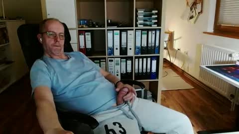 Dave online show from 5, 4, 2026