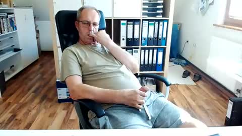 Snapshot of lefti27 chatting on 23, 6, 2026 Dave online show from 23, 6, 2026