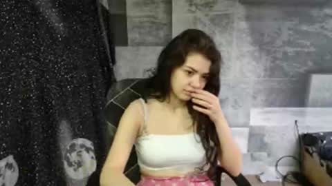 Snapshot of legenda_liya chatting on 17, 4, 2026 Liya online show from 17, 4, 2026