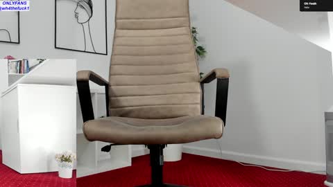 Elle  online show from 9, 3, 2026