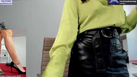Snapshot of legswattitude chatting on 6, 5, 2026 Elle online show from 6, 5, 2026