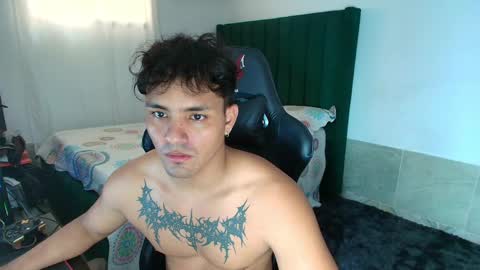 Snapshot of lei_77 chatting on 1, 5, 2026 Lei online show from 1, 5, 2026