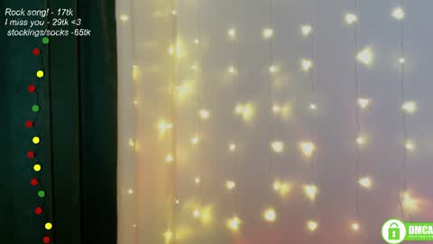 Snapshot of leia_bell chatting on 17, 7, 2026 hey Im Leia and I love rock online show from 17, 7, 2026