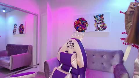 Leia.  online show from 10, 3, 2025