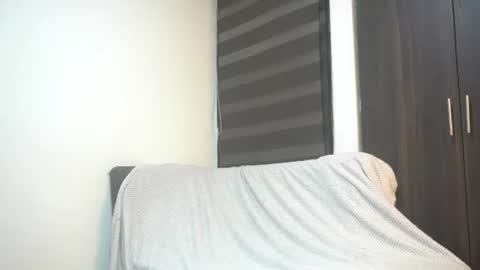 Snapshot of leiaah__ chatting on 25, 6, 2026 Leah online show from 25, 6, 2026