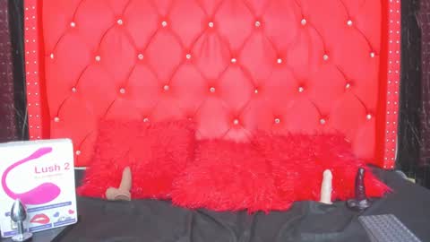 LEIGH ANGELS online show from 3, 2, 2025