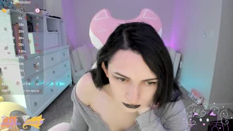 Snapshot of leighlalove chatting on 23, 10, 2025 Leighla online show from 23, 10, 2025