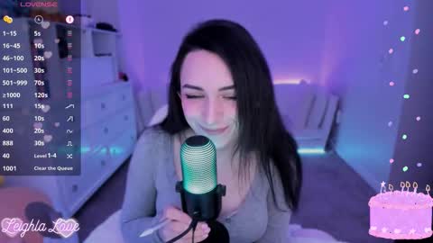 Snapshot of leighlalove chatting on 18, 11, 2025 Leighla online show from 18, 11, 2025