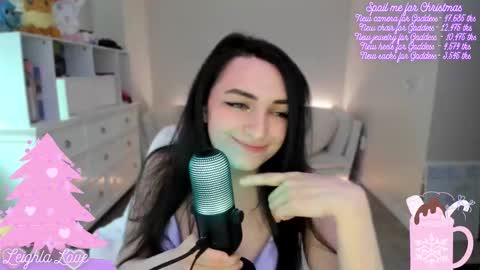 Snapshot of leighlalove chatting on 15, 12, 2025 Leighla online show from 15, 12, 2025