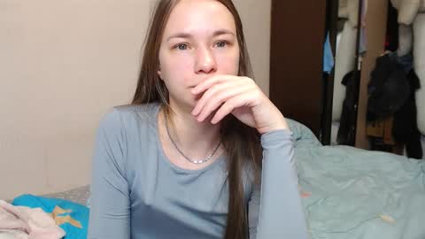 leila_bambi_ online show from 17, 2, 2025