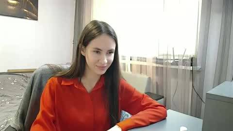 Leila online show from 8, 10, 2025