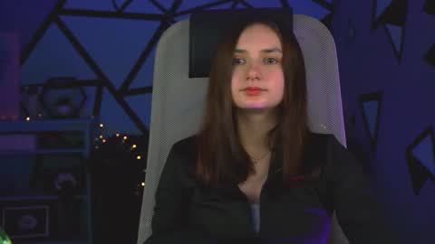 LeilaMurphy online show from 4, 3, 2025