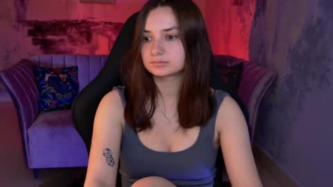 LeilaMurphy online show from 5, 3, 2025