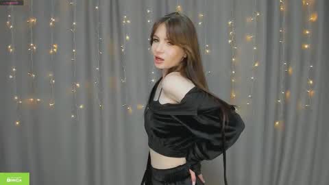 Snapshot of leiladream chatting on 11, 9, 2025 leiladream online show from 11, 9, 2025