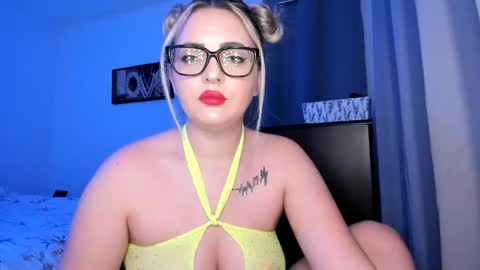 leilahot520 online show from 9, 3, 2026