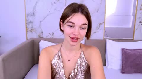 Snapshot of leilalawson chatting on 6, 2, 2025 LeilaLawson online show from 6, 2, 2025