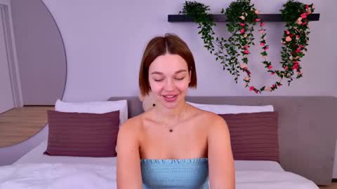 Snapshot of leilalawson chatting on 12, 2, 2025 LeilaLawson online show from 12, 2, 2025